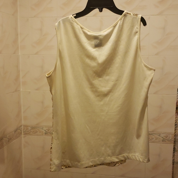 Top - Picture 4 of 4